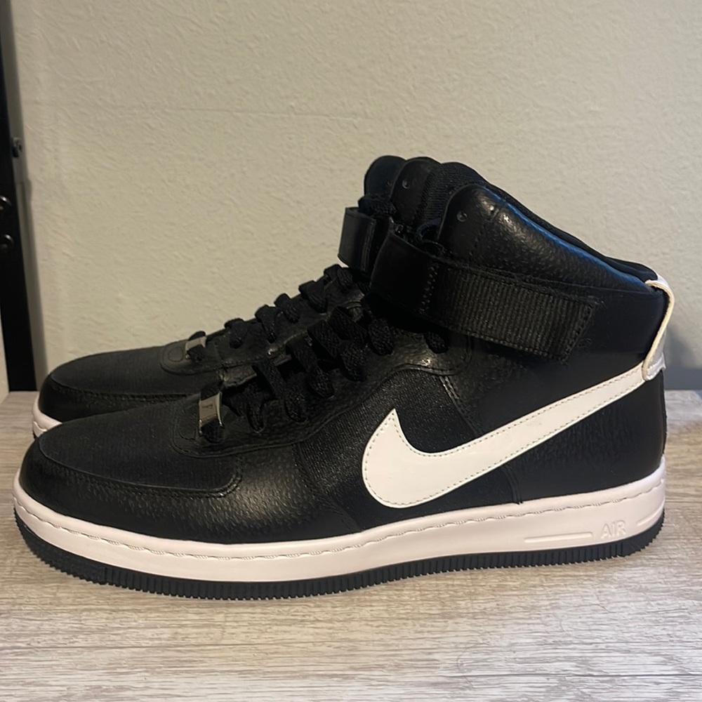 Nike AF1 black and white velcro strap size US 10 womens